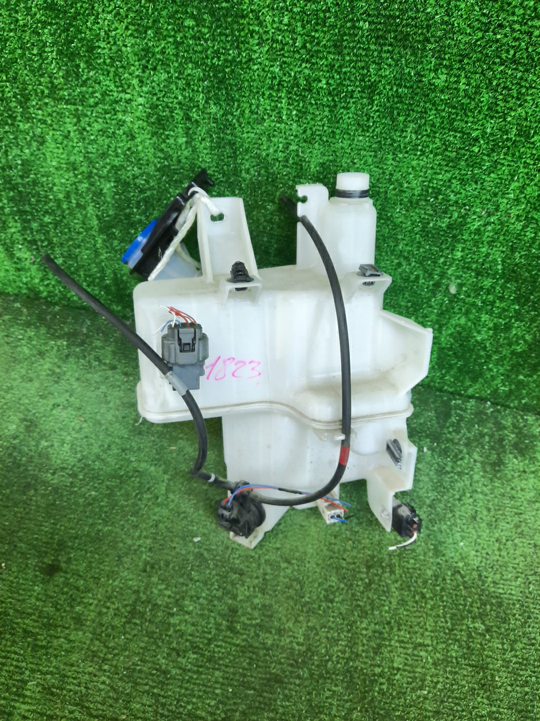 Бачок омывателя MAZDA CX-8 KG2P, KG5P 1823 2 ракурс