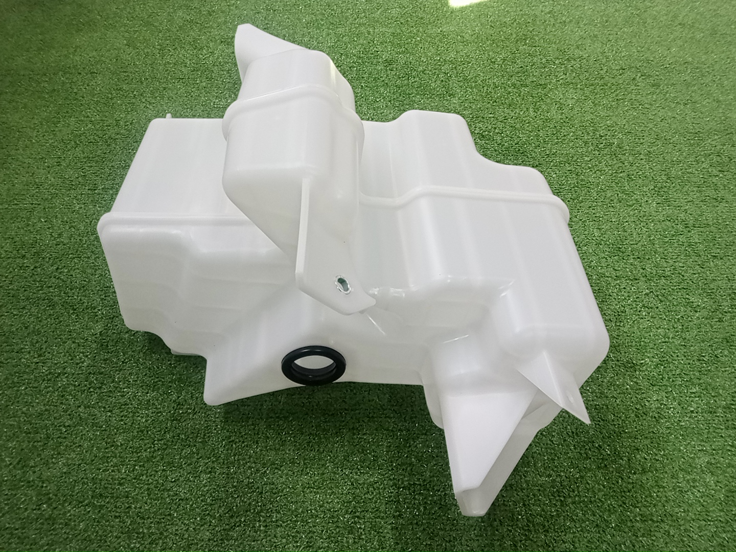 Бачок омывателя TOYOTA PRIUS ZVW50, ZVW51, ZVW55 85315-47160 1 ракурс