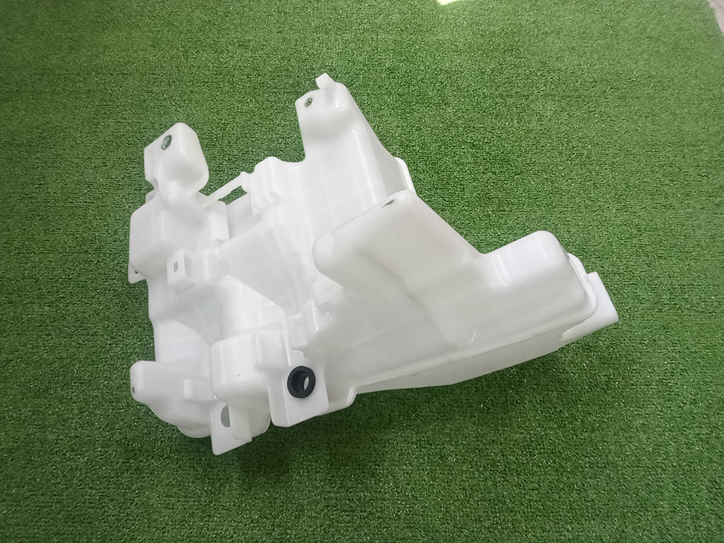 Бачок омывателя TOYOTA CROWN ARS220 85355-30120 1 ракурс Бачок омывателя TOYOTA CROWN ARS220 85355-30120 1 ракурс