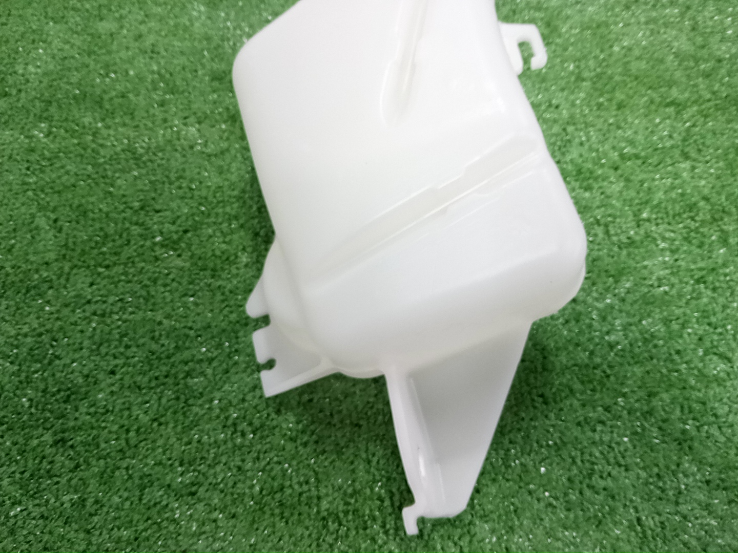 Бачок омывателя HONDA ZR-V RZ3 76841-3Y0-H01 3 ракурс