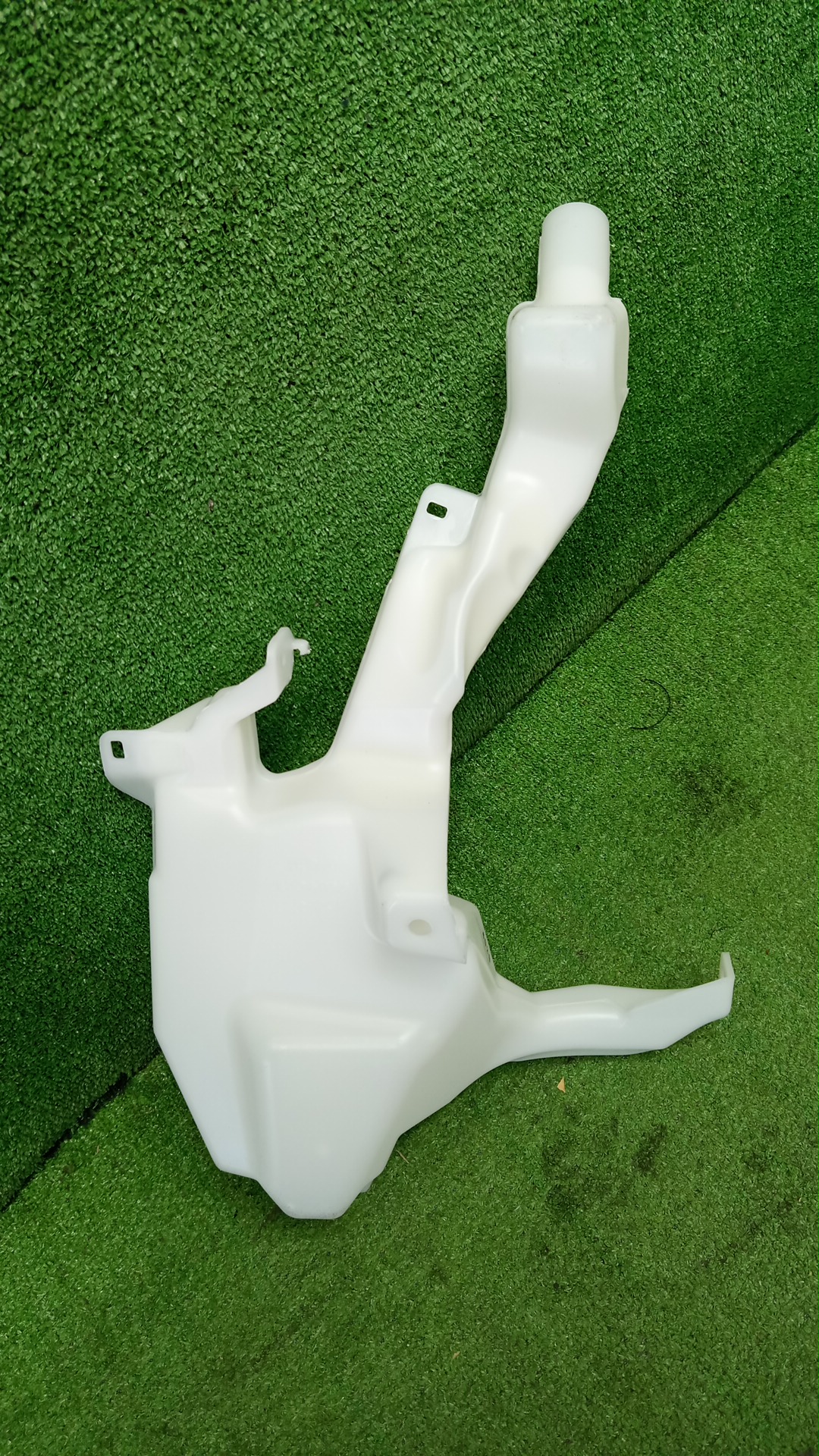 Бачок омывателя HONDA CR-V RW2 76841-TNY-E01 2 ракурс