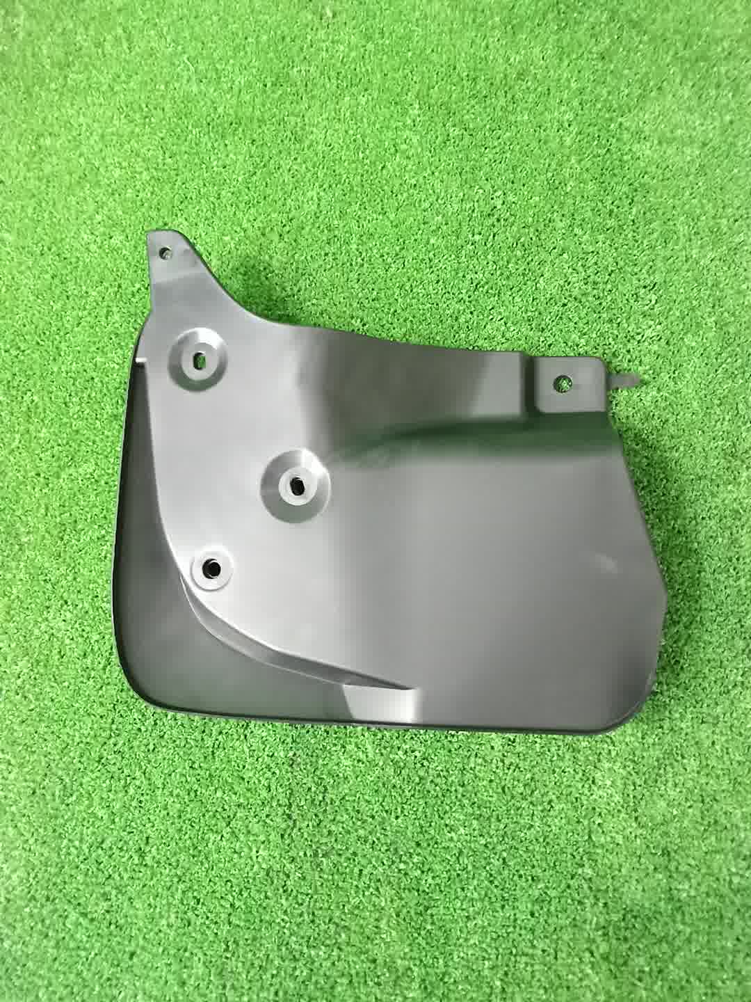 Брызговик правый передний TOYOTA LAND CRUISER URJ202 76621-60160 2 ракурс