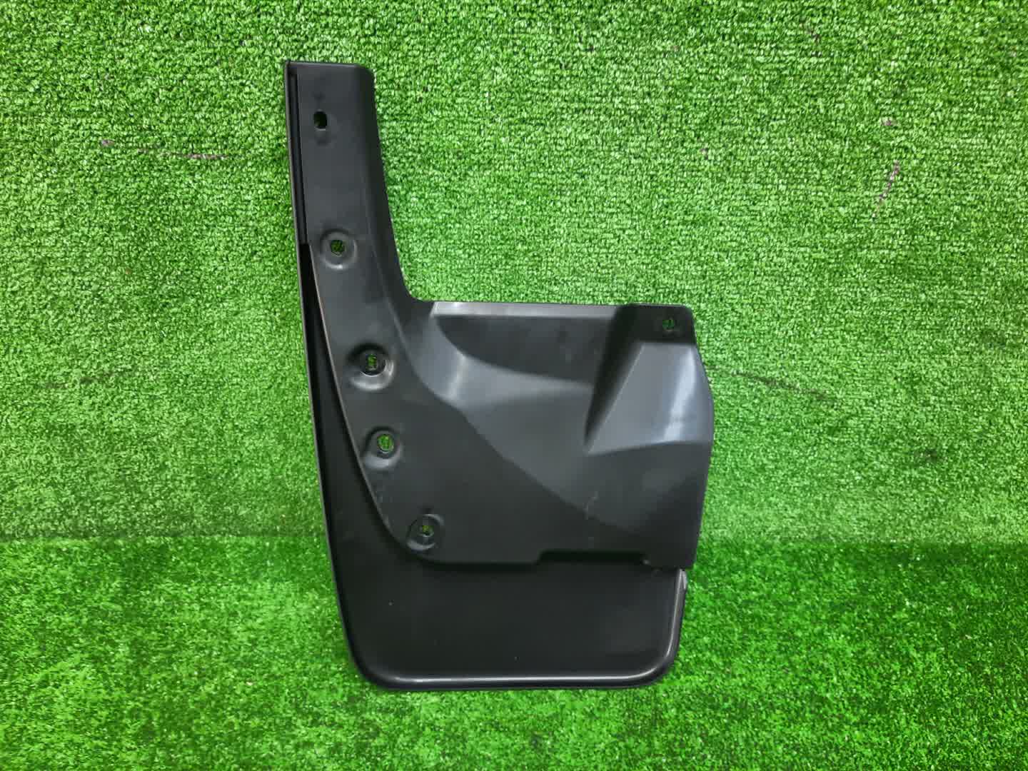 Брызговик правый передний TOYOTA LAND CRUISER PRADO TRJ150 76621-60180 3 ракурс