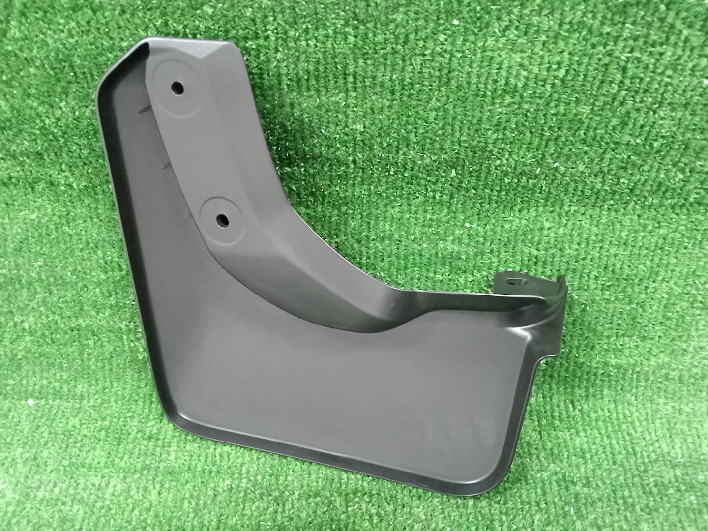 Брызговик правый задний TOYOTA RAV4 MXAA54 76625-42160 2 ракурс