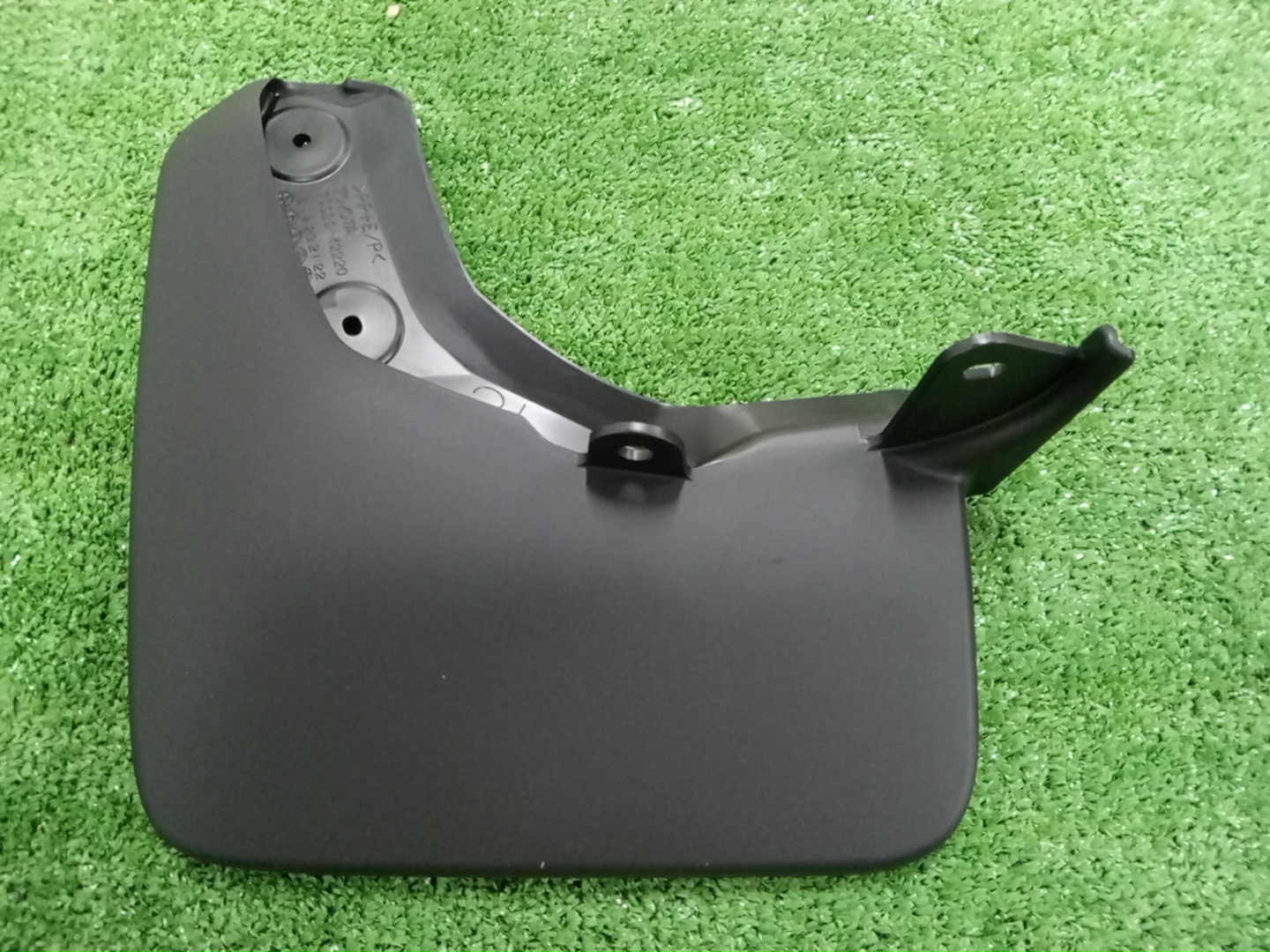 Брызговик левый задний TOYOTA RAV4 MXAA54 76626-42220 5 ракурс