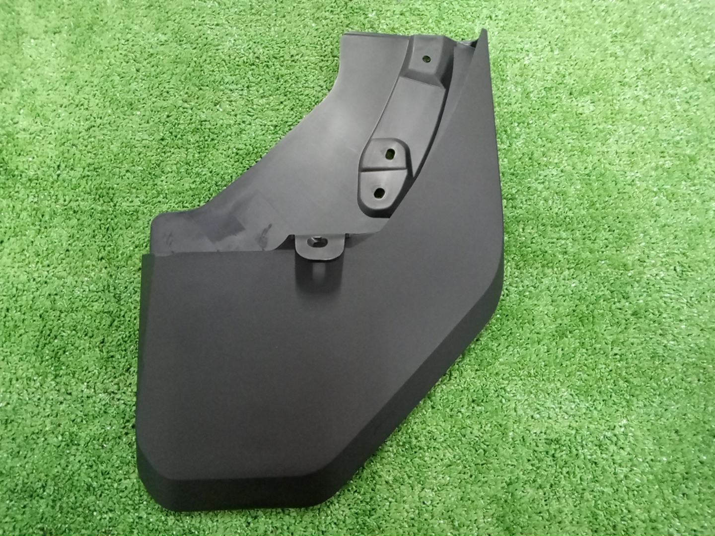 Брызговик правый передний TOYOTA LAND CRUISER PRADO GDJ250 76621-60260 1 ракурс