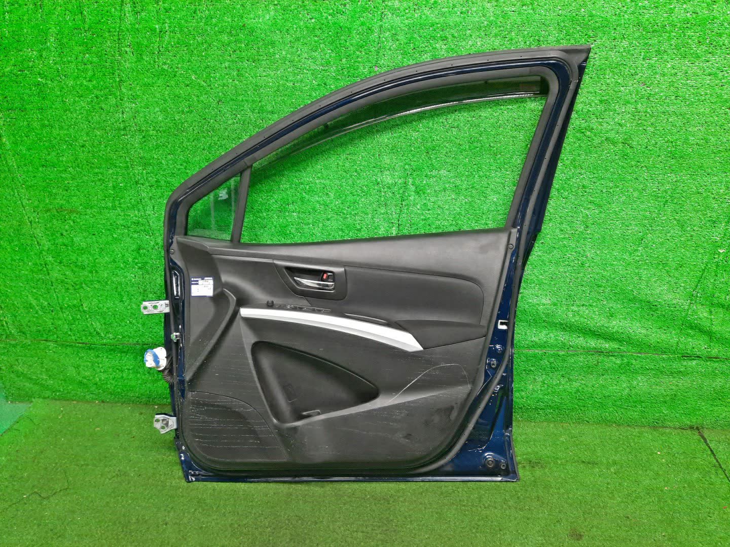 Дверь правая передняя SUZUKI SX4 YB22S 0058 3 ракурс