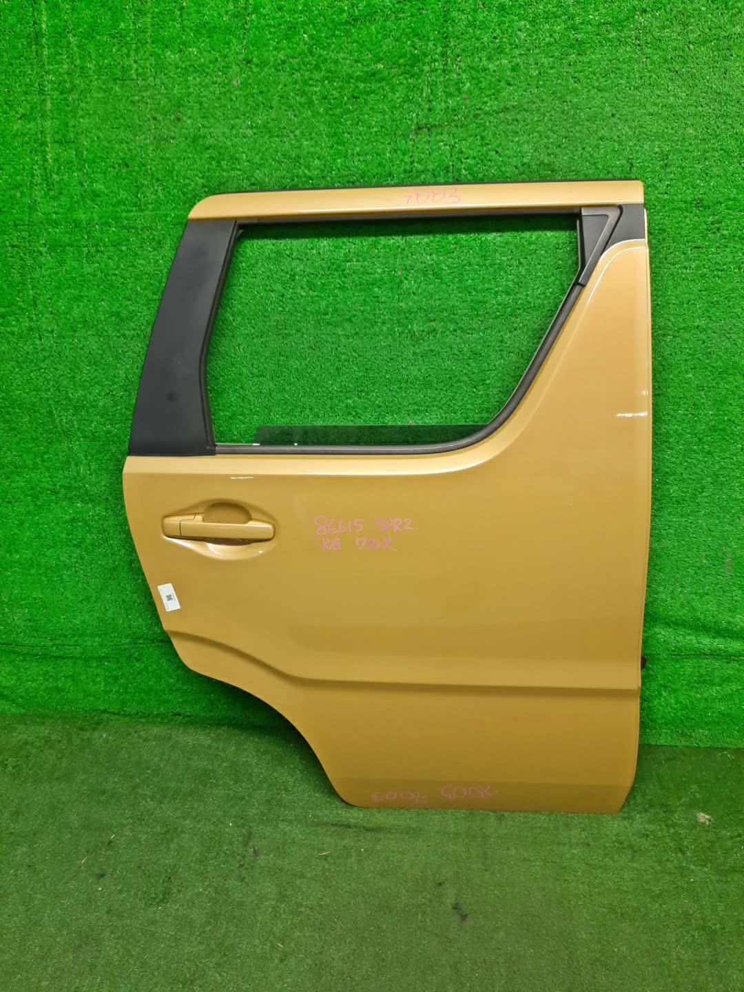 Дверь правая задняя SUZUKI WAGON R MH55S 7003 1 ракурс Дверь правая задняя SUZUKI WAGON R MH55S 7003 1 ракурс
