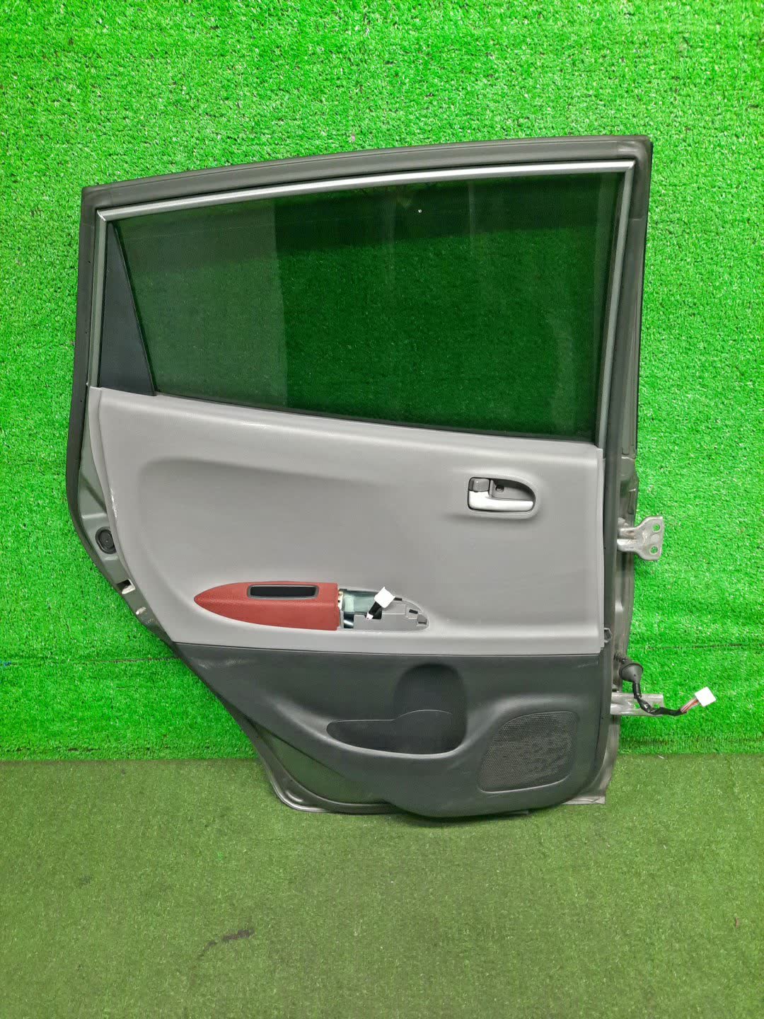 Дверь левая задняя DAIHATSU SONICA L405S 7402 3 ракурс