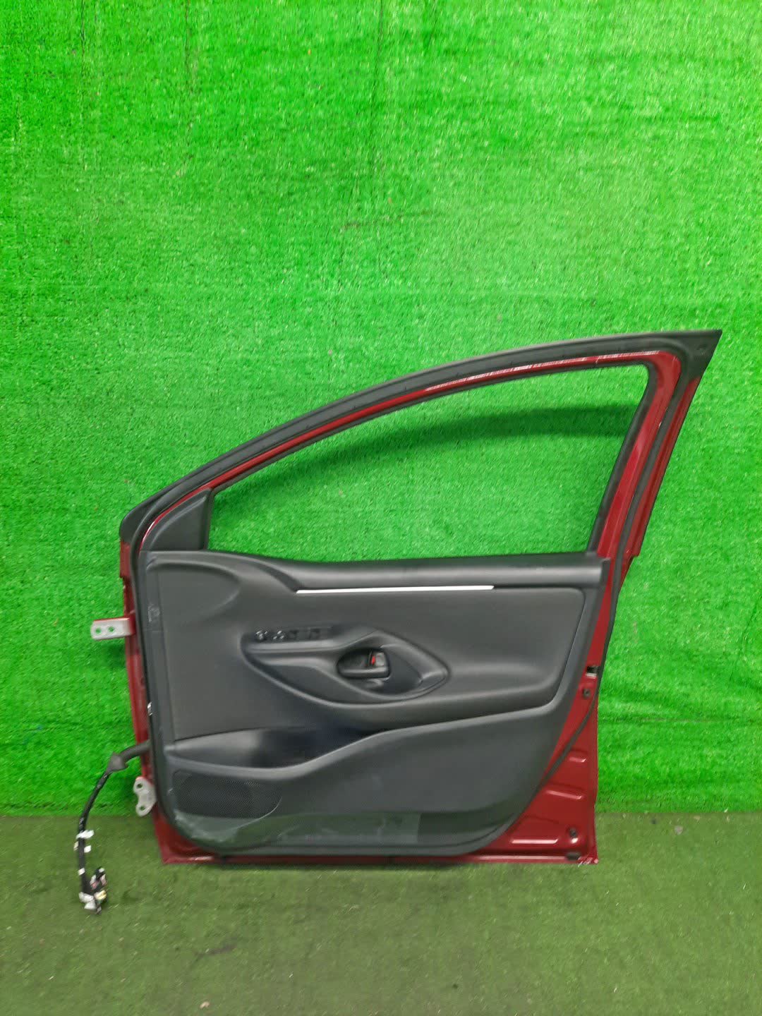 Дверь правая передняя TOYOTA YARIS MXPH10, MXPH15, KSP210, MXPA10, MXPA15 7483 3 ракурс