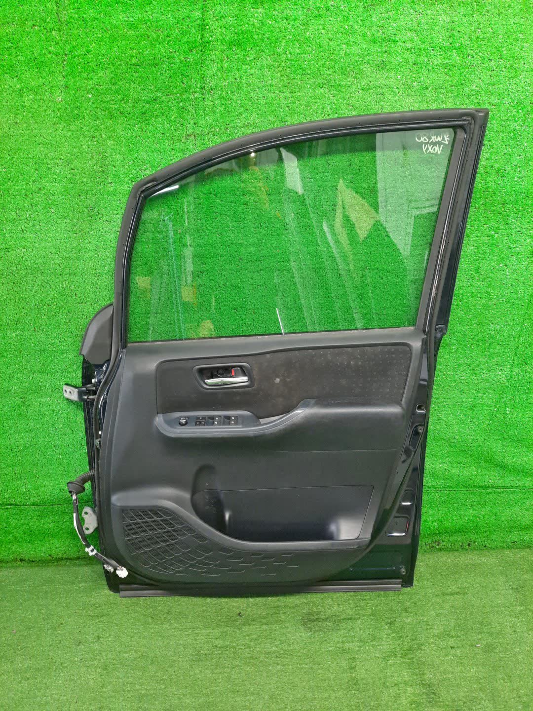 Дверь правая передняя TOYOTA NOAH, VOXY, ESQUIRE ZWR80G, ZRR85W, ZRR80W, ZWR80W, ZRR80G, ZRR85G , 3ZR-FAE 8398 3 ракурс