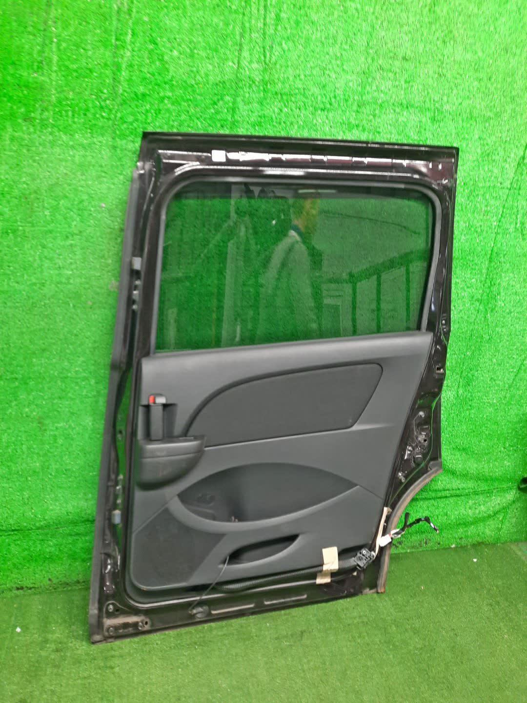 Дверь правая задняя MAZDA BIANTE CCEAW, CCEFW, CCFFW, CC3FW 8696 4 ракурс