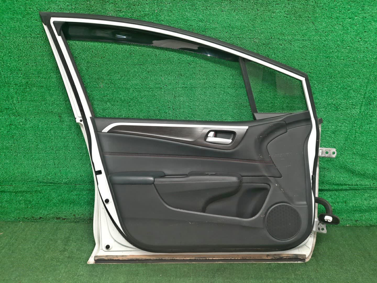 Дверь левая передняя HONDA JADE FR5 8789 2 ракурс