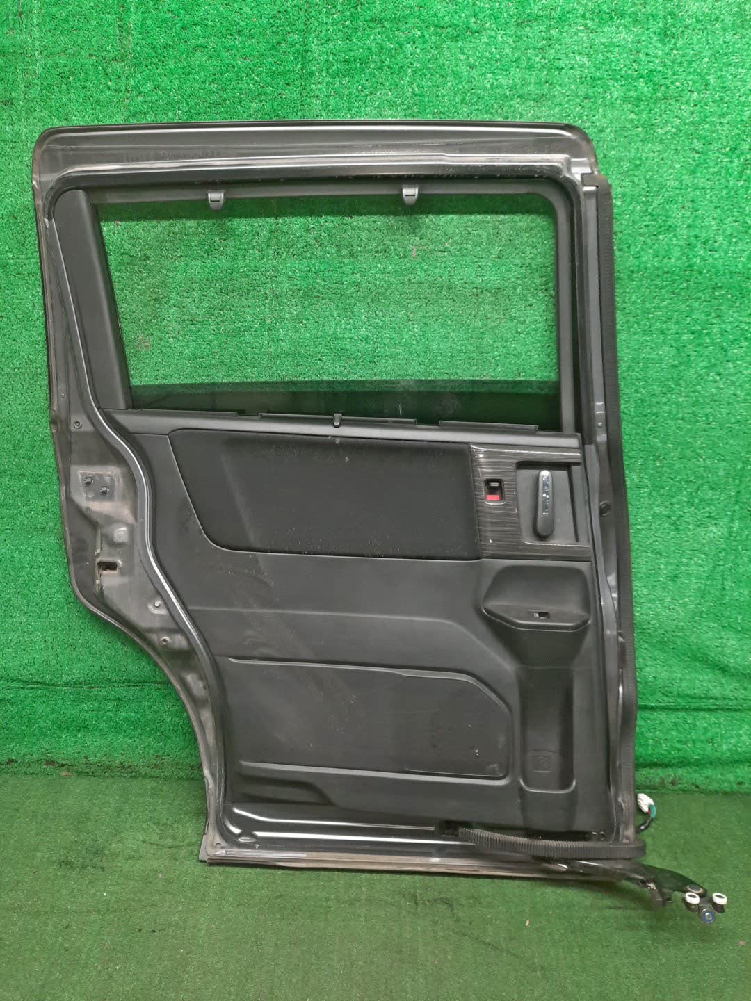 Дверь левая задняя HONDA ODYSSEY RC1 8877 4 ракурс