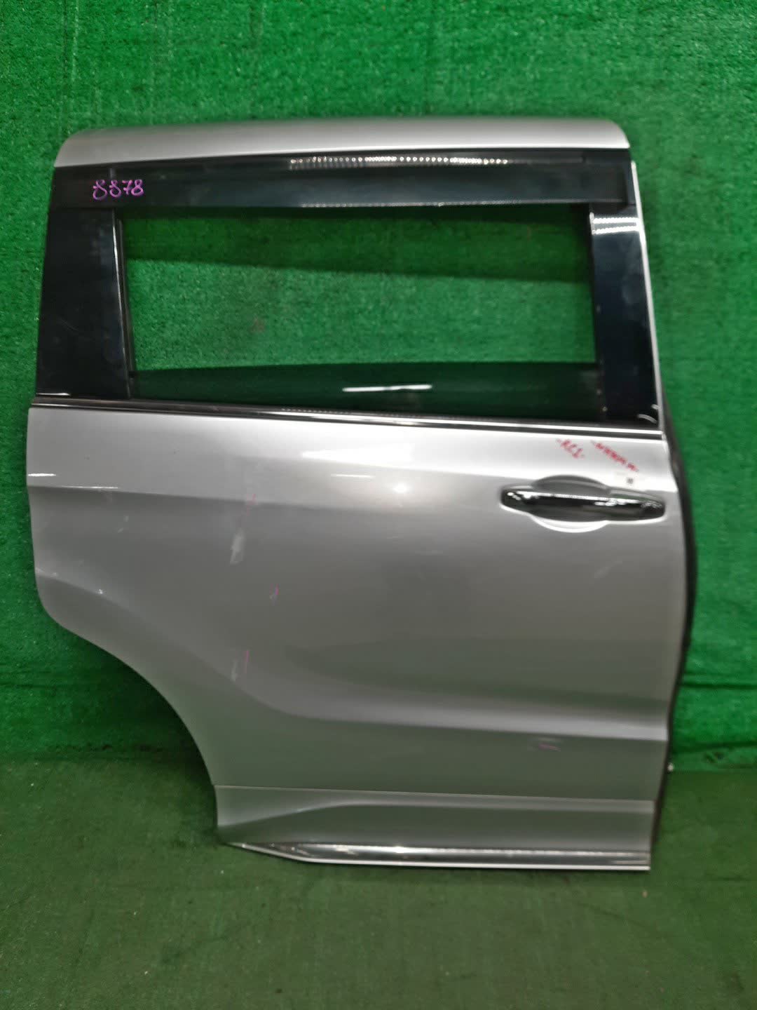 Дверь правая задняя HONDA ODYSSEY RC1 8878 1 ракурс
