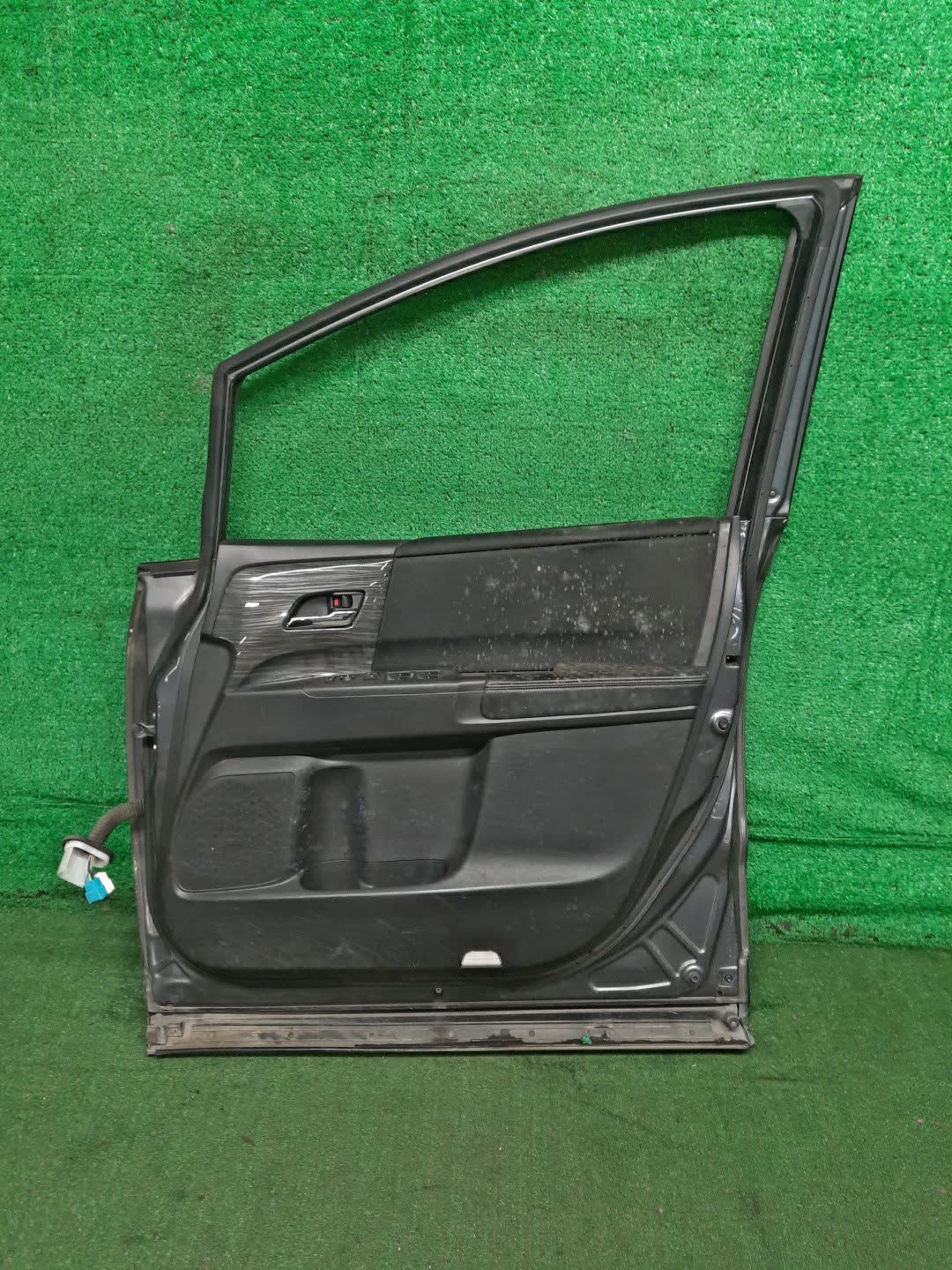 Дверь правая передняя HONDA ODYSSEY RC1 8886 3 ракурс