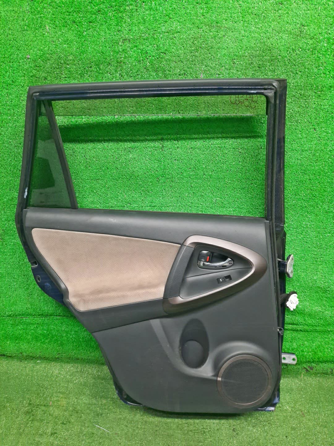Дверь левая задняя TOYOTA VANGUARD ACA38W, GSA33W, ACA33W 9320 4 ракурс