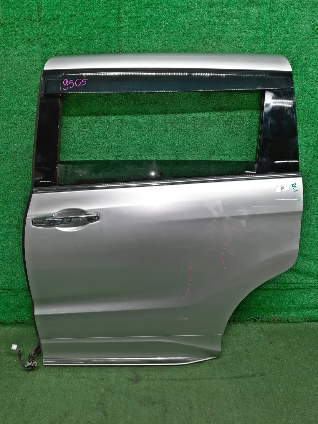 Дверь левая задняя HONDA ODYSSEY RC1 9505 1 ракурс
