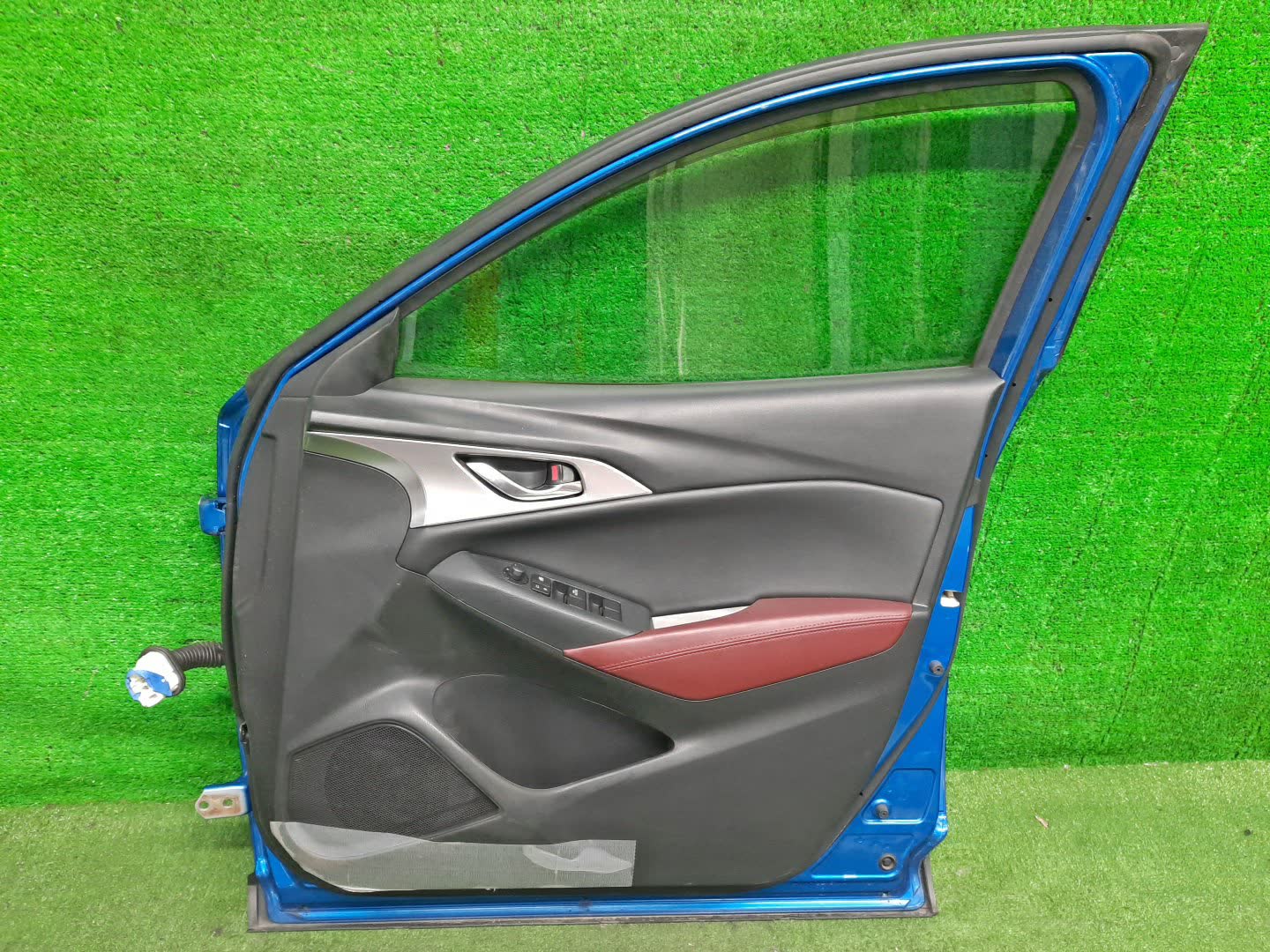 Дверь правая передняя MAZDA CX-3 DK5AW 0512 4 ракурс