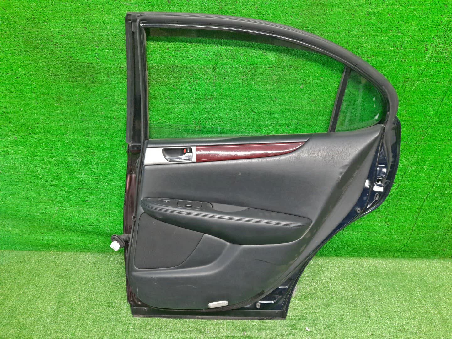 Дверь правая задняя TOYOTA WINDOM MCV30 0589 4 ракурс