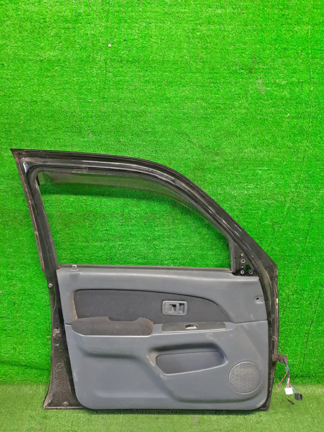 Дверь левая передняя TOYOTA HILUX SURF RZN185W, VZN185W, KDN185W, KZN185W, KZN185G 0882 5 ракурс