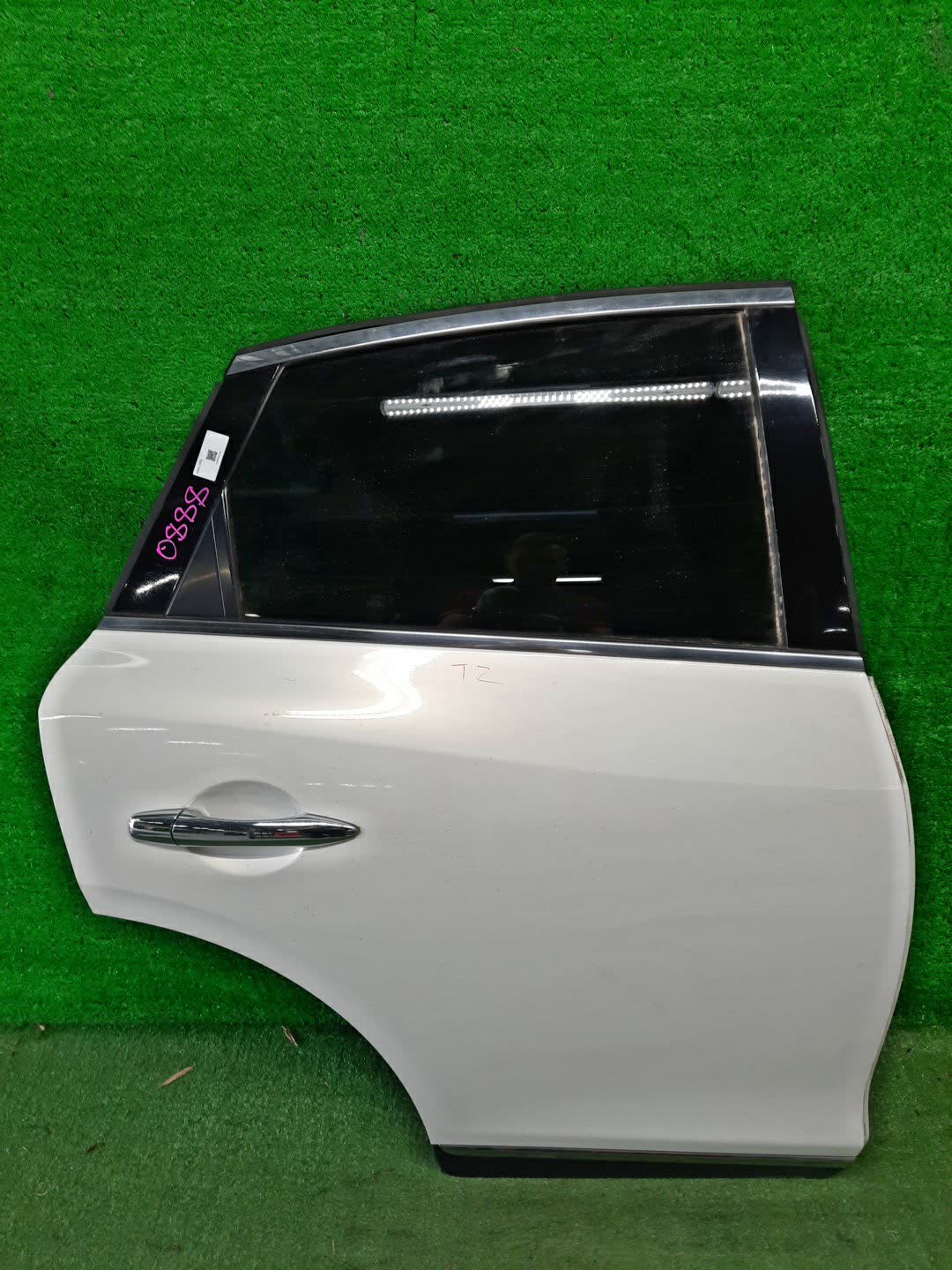 Дверь правая задняя NISSAN SKYLINE CROSSOVER J50 0888 1 ракурс Дверь правая задняя NISSAN SKYLINE CROSSOVER J50 0888 1 ракурс