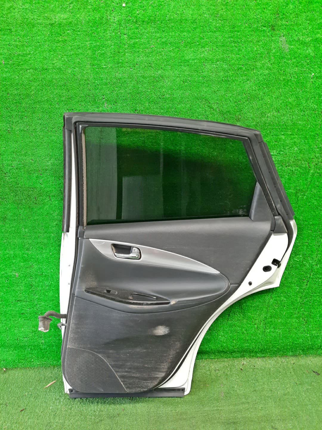 Дверь правая задняя NISSAN SKYLINE CROSSOVER J50 0888 2 ракурс