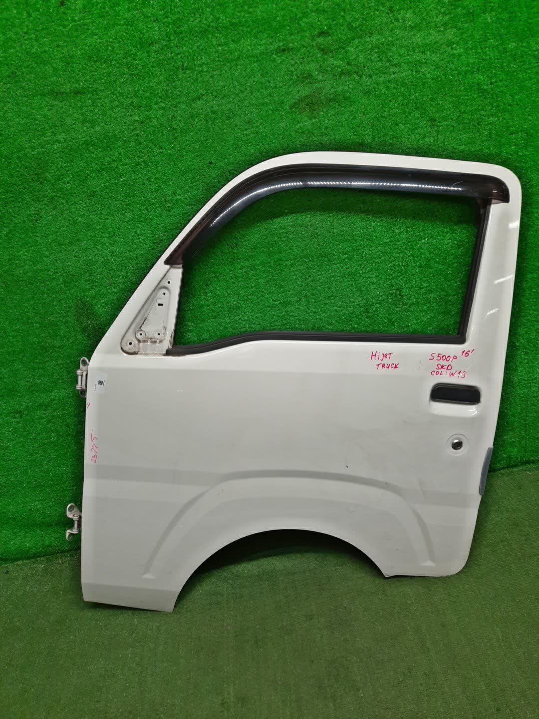 Дверь левая передняя DAIHATSU HIJET TRUCK, PIXIS TRUCK, SAMBAR TRUCK S500P, S510P, S500U, S510U, S510J, S500J 23225 1 ракурс