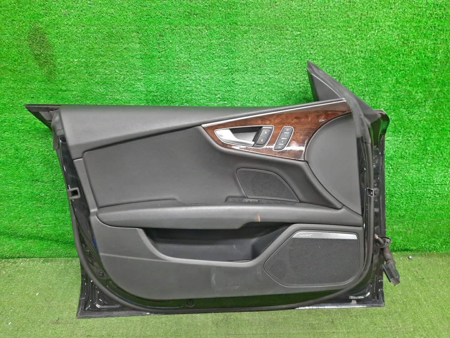 Дверь левая передняя AUDI A7 4GF 23308 4 ракурс