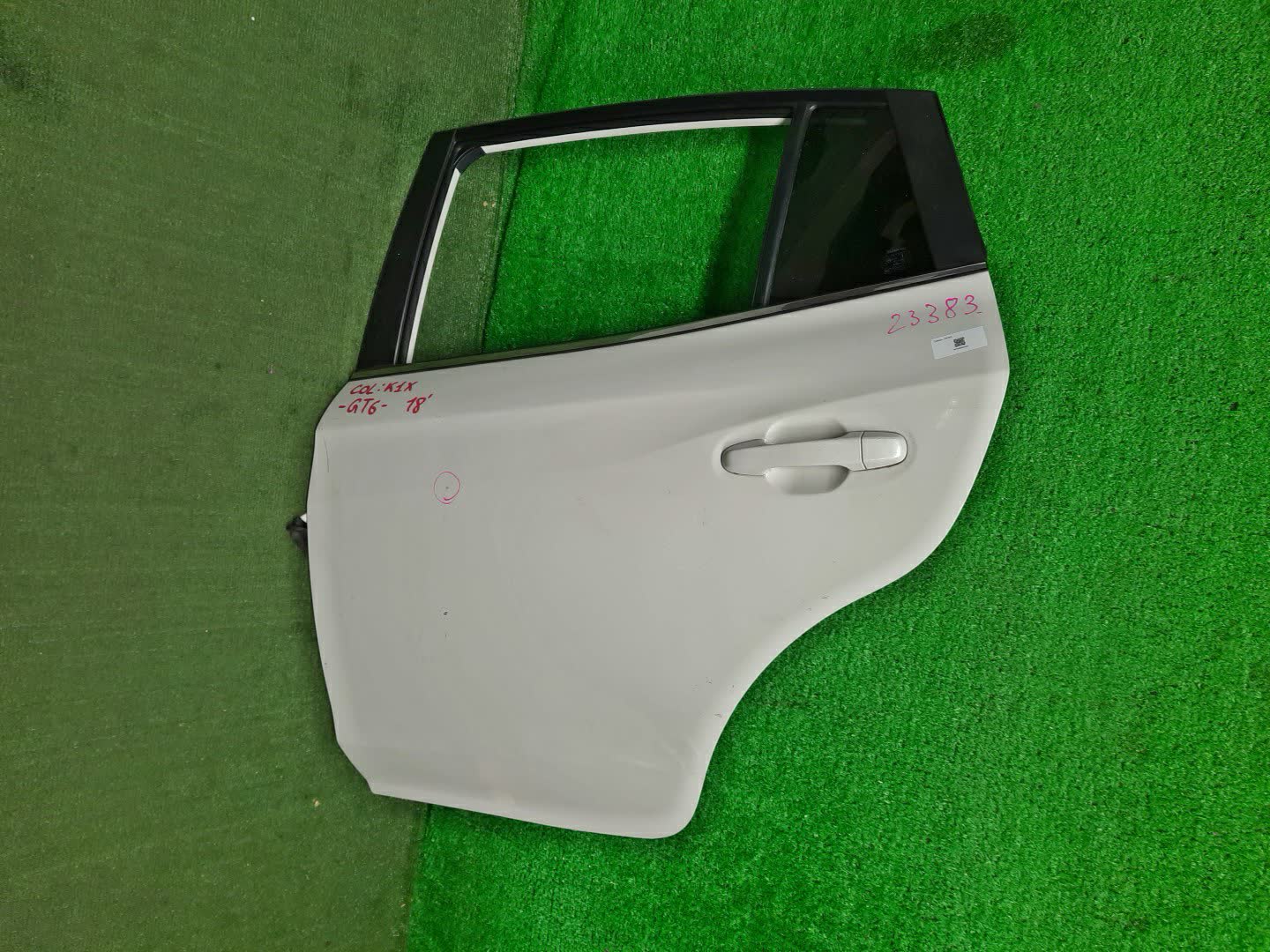 Дверь левая задняя SUBARU IMPREZA GT3, GT2, GT6, GT7 23383 1 ракурс