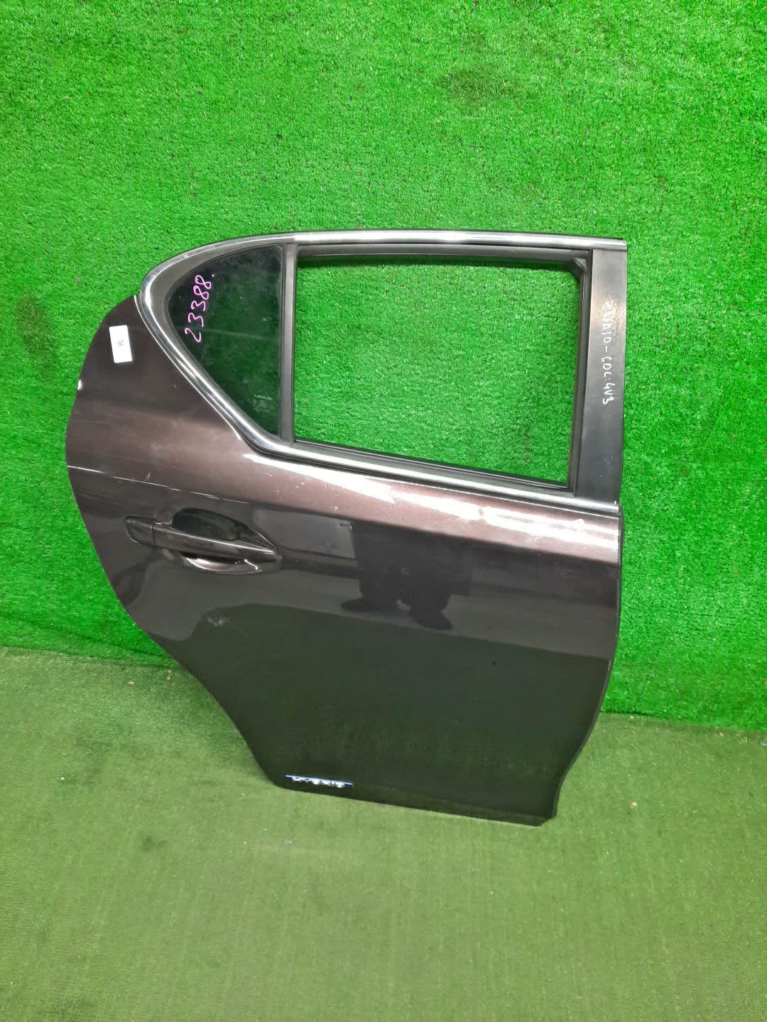 Дверь правая задняя LEXUS CT200H ZWA10 23388 1 ракурс