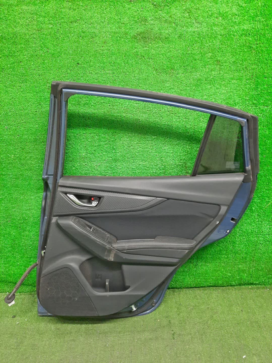 Дверь правая задняя SUBARU IMPREZA GT3, GT2, GT6, GT7 23418 3 ракурс