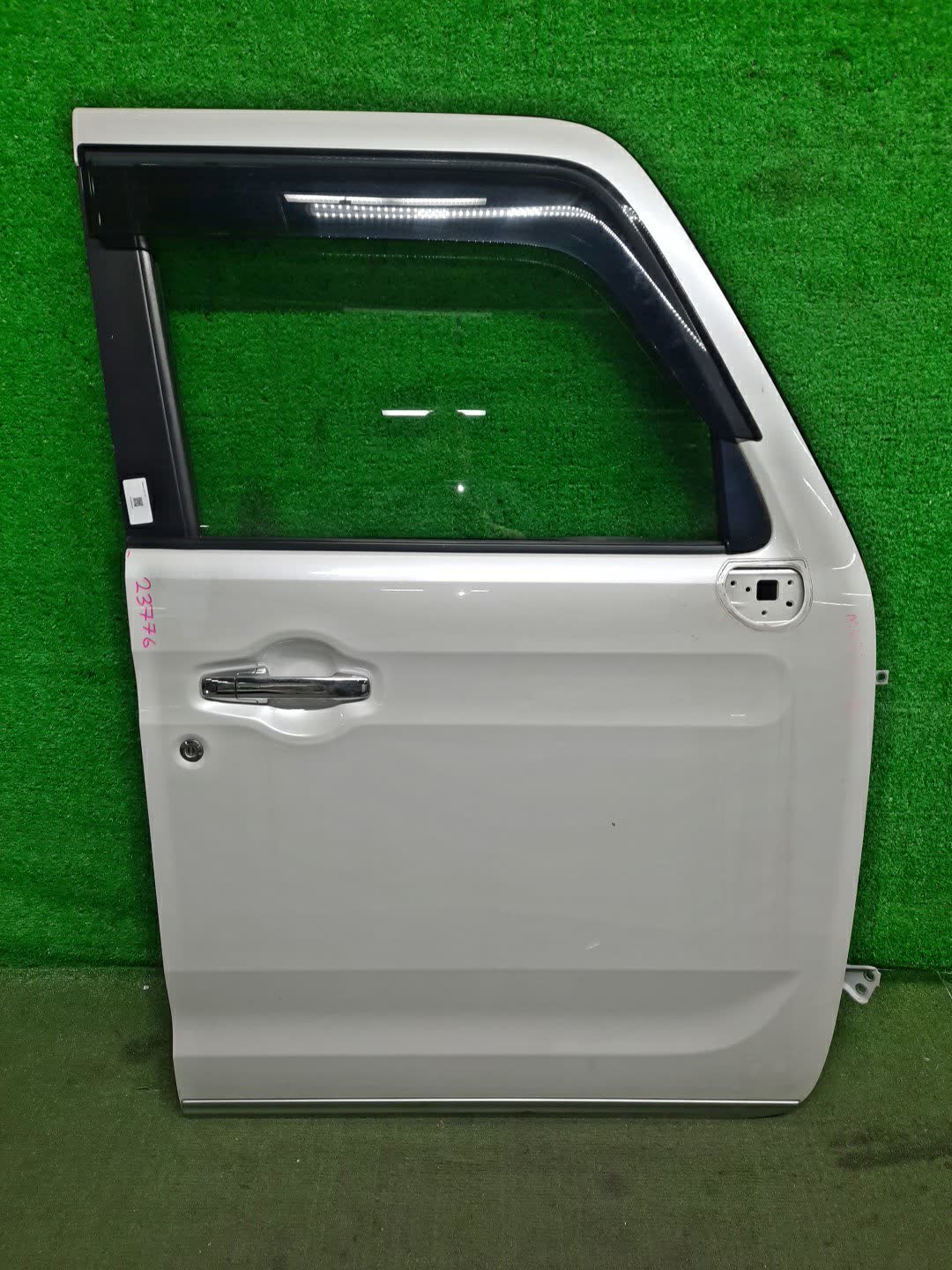Дверь правая передняя SUZUKI SPACIA MK53S 23776 1 ракурс