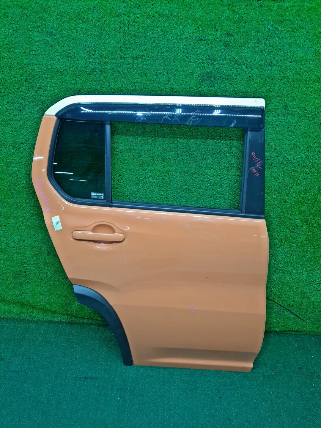 Дверь правая задняя SUZUKI FLAIR CROSSOVER, HUSTLER MS31S, MS41S, MR31S, MR41S 24076 1 ракурс