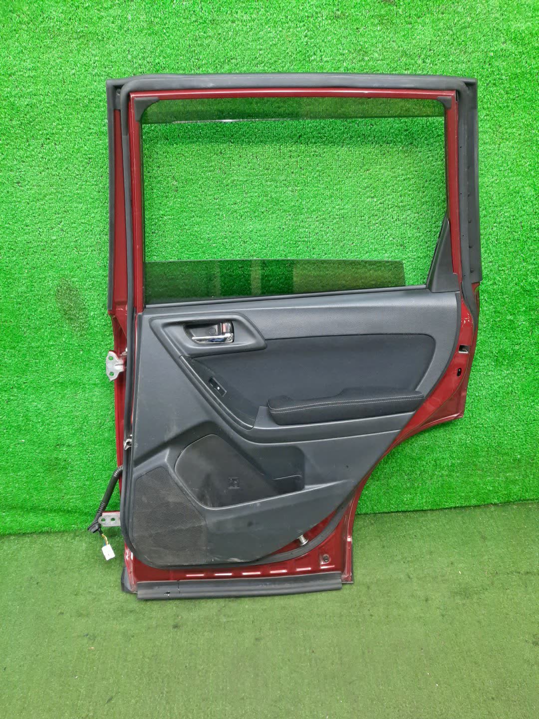 Дверь правая задняя SUBARU FORESTER SJ9, SJ5, SJG 24392 4 ракурс