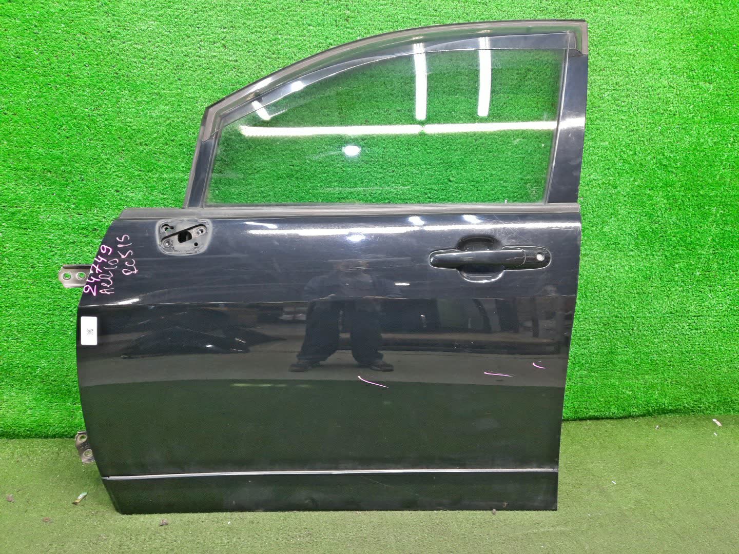 Дверь левая передняя SUZUKI AERIO RC51S, RB21S, RA21S, RD51S 24749 1 ракурс