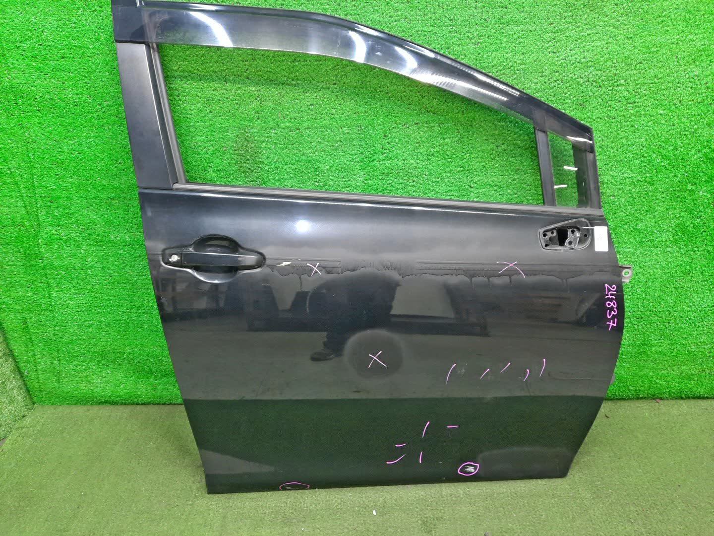 Дверь правая передняя TOYOTA SIENTA NSP172G, NSP170G, NCP175G, NHP170G 24837 1 ракурс Дверь правая передняя TOYOTA SIENTA NSP172G, NSP170G, NCP175G, NHP170G 24837 1 ракурс
