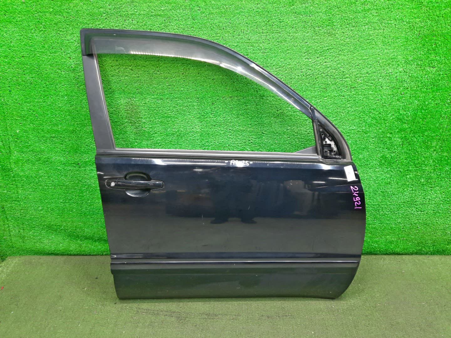 Дверь правая передняя TOYOTA KLUGER V, HIGHLANDER MCU20W, ACU20W, ACU25W, MCU25W, ACU20, ACU25, MCU20, MCU25 24921 1 ракурс