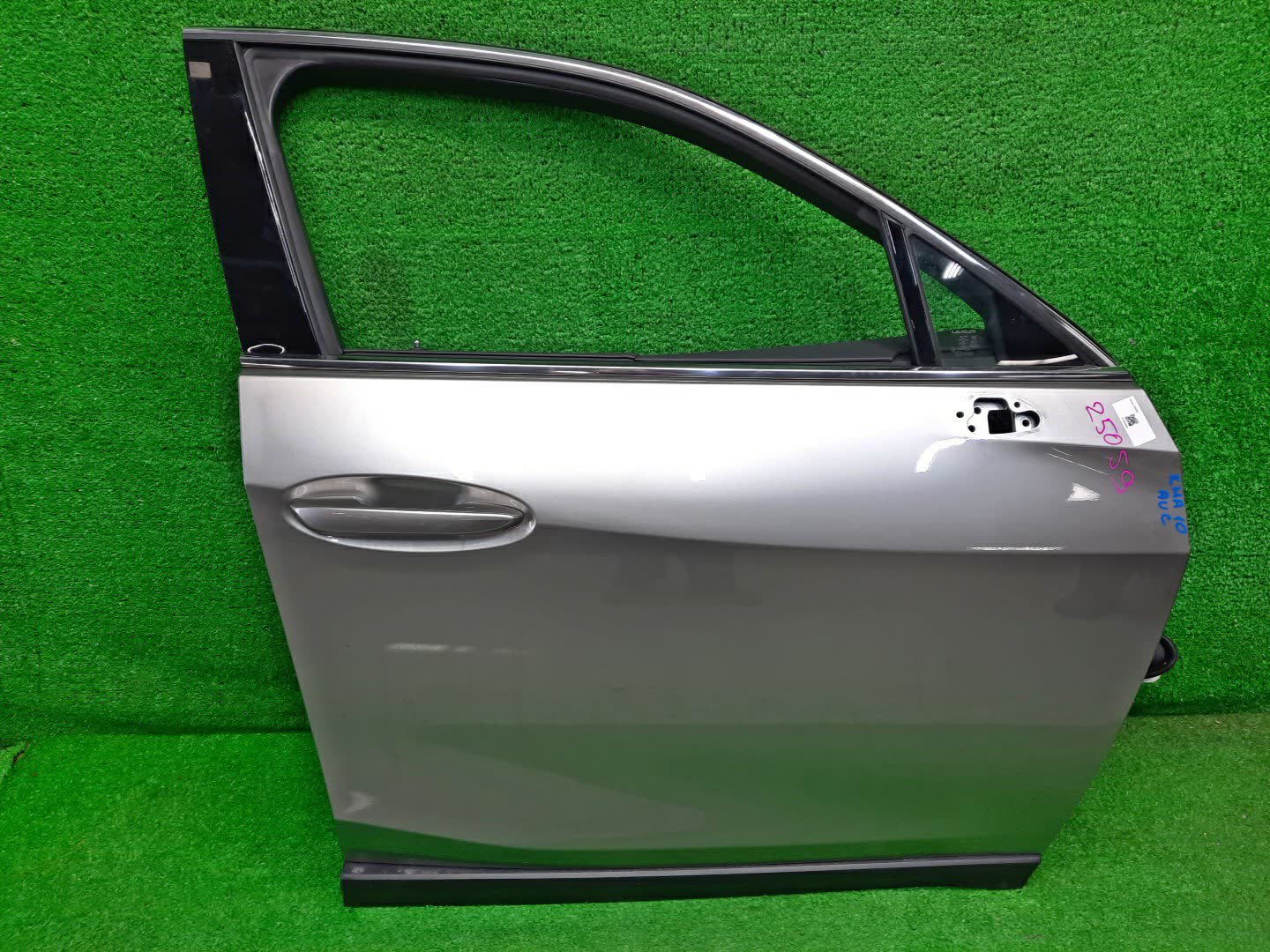 Дверь правая передняя LEXUS UX300E, UX200, UX250H KMA10, MZAA10, MZAH10 25059 1 ракурс