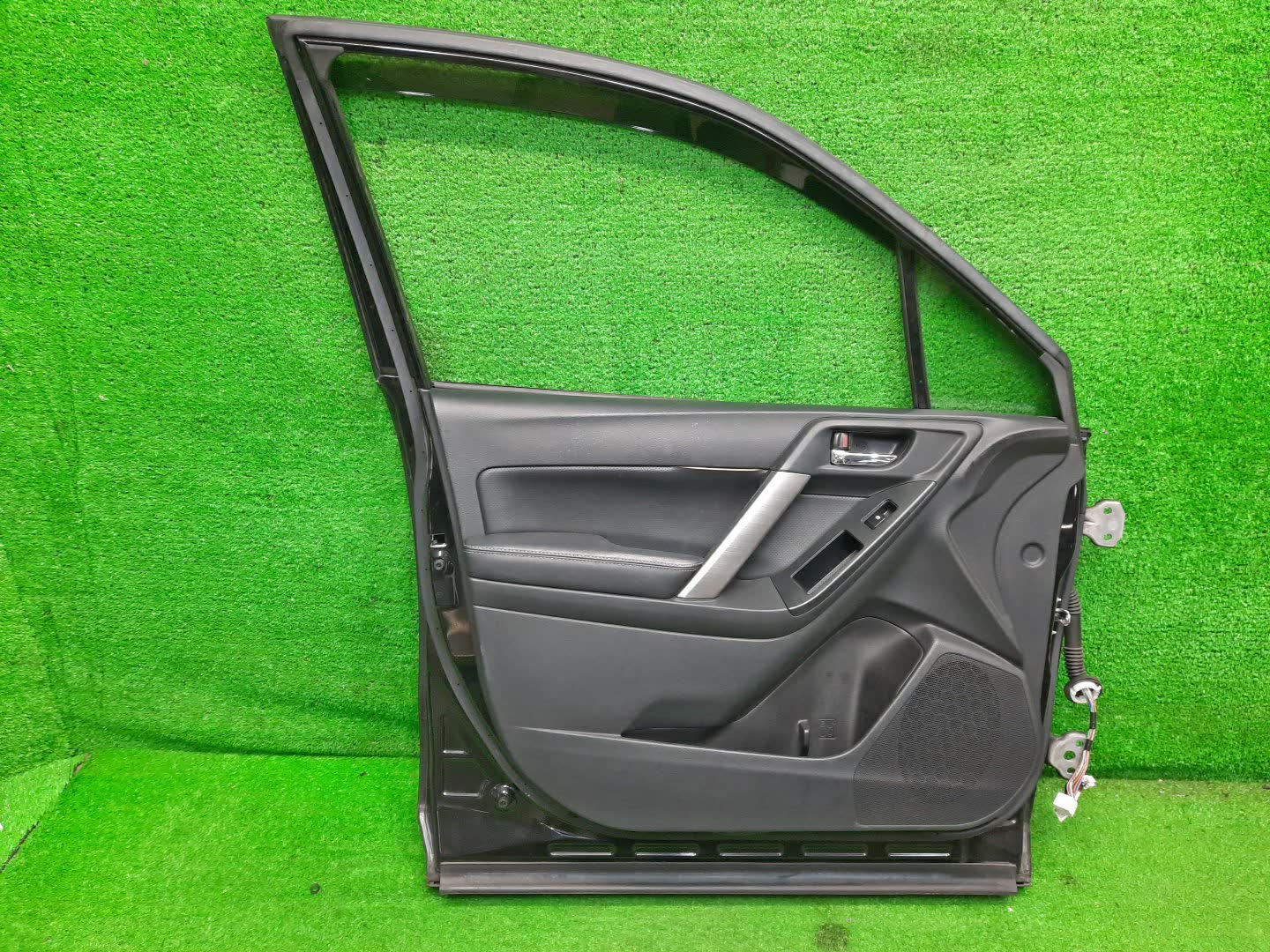 Дверь левая передняя SUBARU FORESTER SJ9, SJ5, SJG 25121 3 ракурс