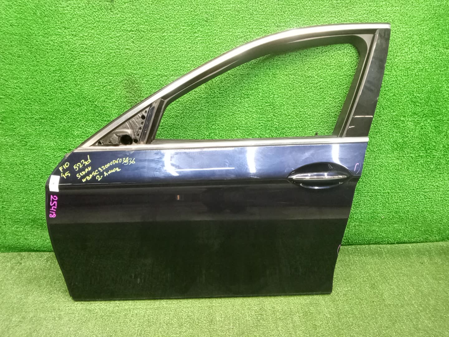 Дверь левая передняя BMW 520d, 525d, 530d, 535d, 550d, 5-Series, 535i, 528i, 530i, 520i, 523i, 550i F11, F10, FZ35, FR35, XG20, FW20, XG28, FP25, FR30, FR44 25418 1 ракурс
