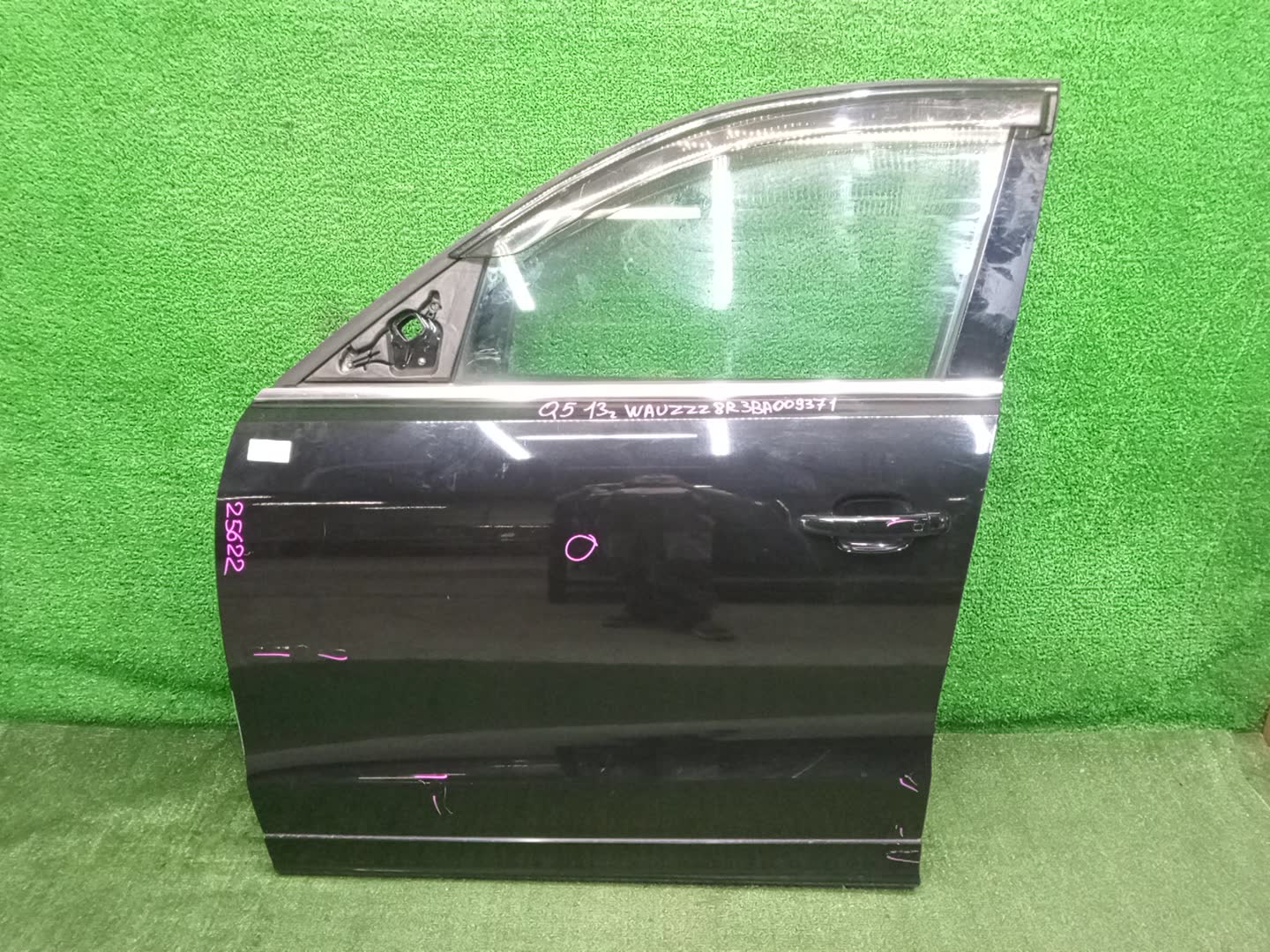 Дверь левая передняя AUDI Q5 8RB 8R0831051E 4 ракурс