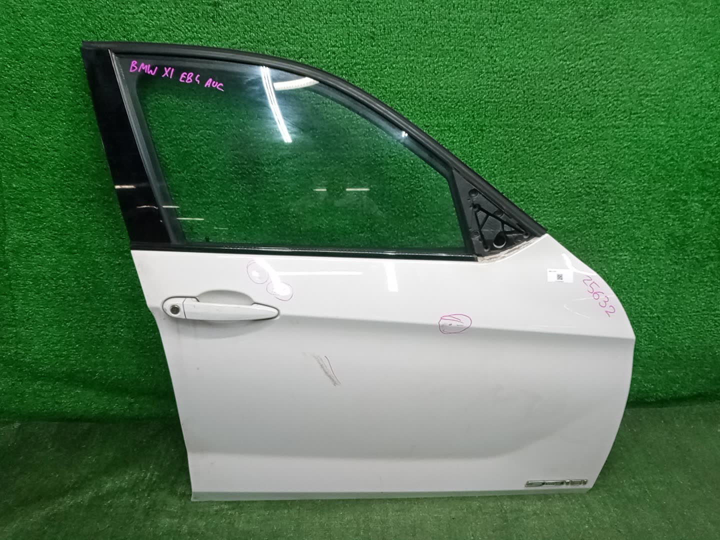 Дверь правая передняя BMW X1 E84 25632 1 ракурс