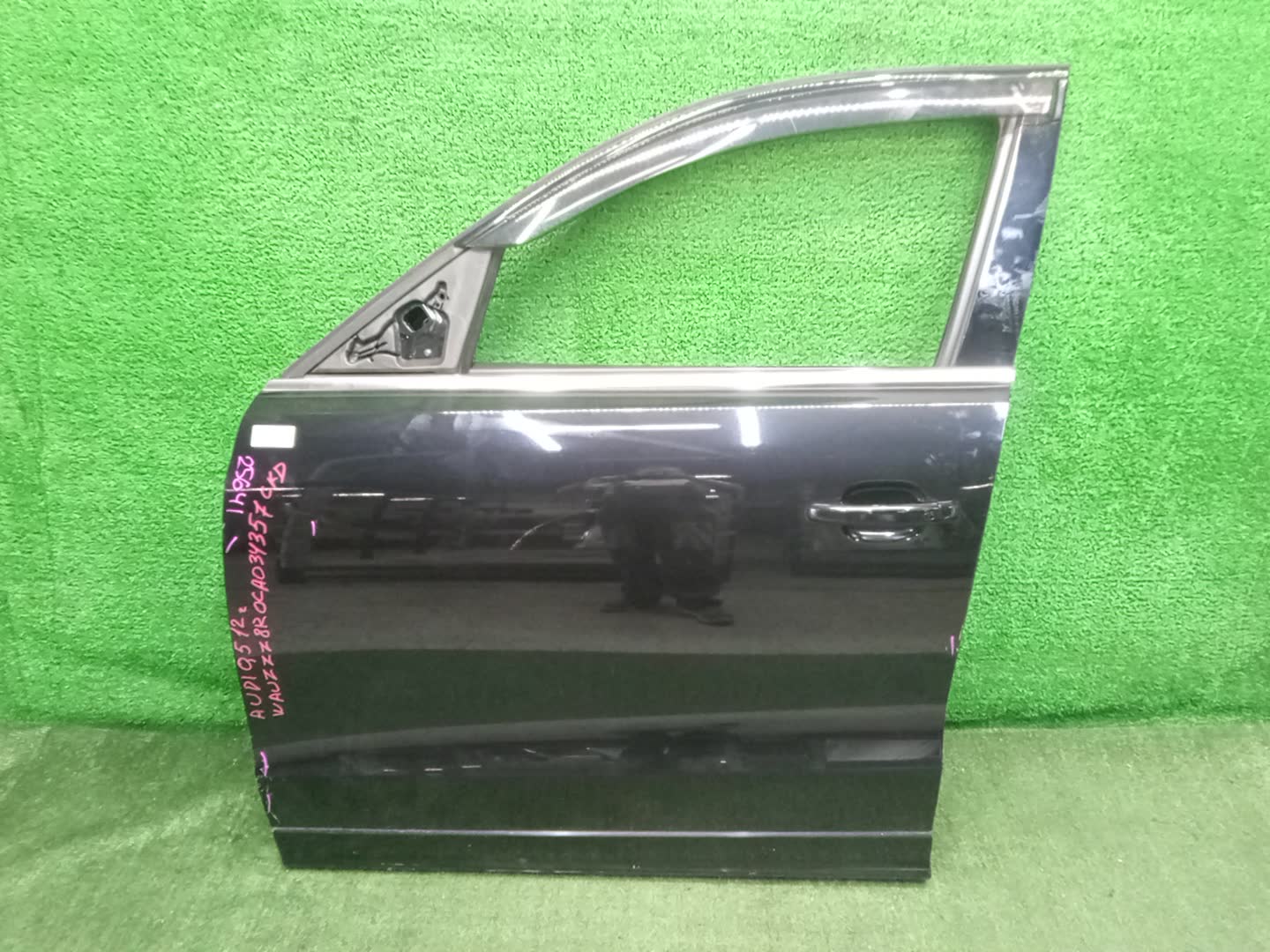 Дверь левая передняя AUDI Q5 8RB 8R0831051E 1 ракурс