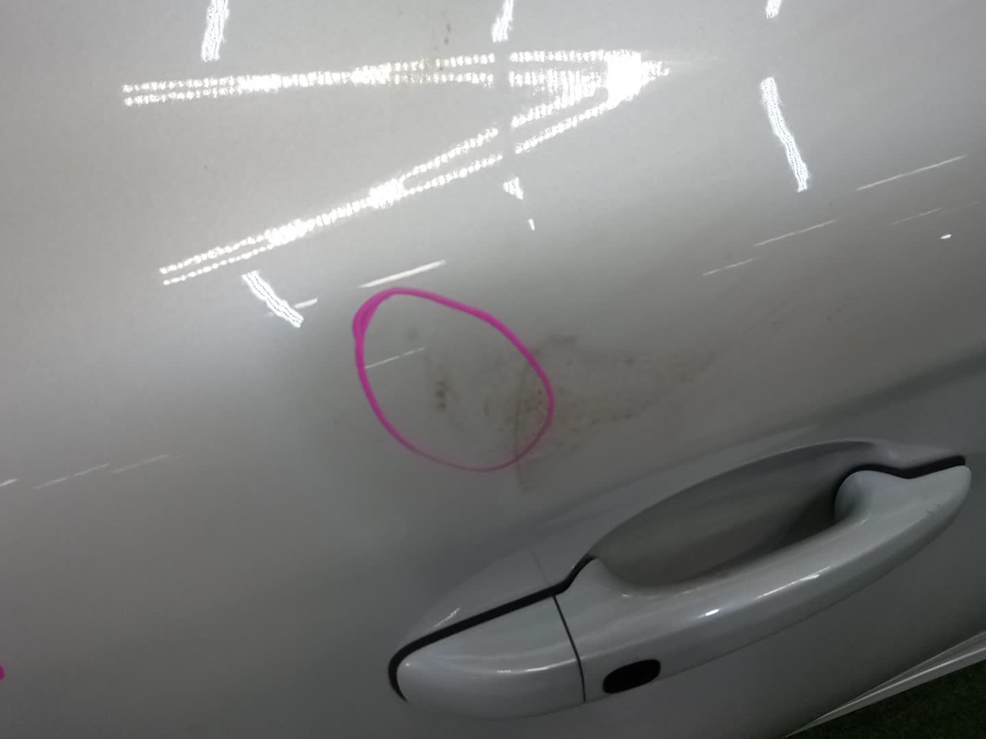 Дверь правая задняя VOLVO XC60 DZ44, DZ47, DZ80, DZ99, DZ40, DZ, DZ31, DZ52, DZ69, DZ70, DZ71, DZ72, DZ82, DZ83, DZ87, DZ88, DZ95, DZ90, DZ98 25708 2 ракурс