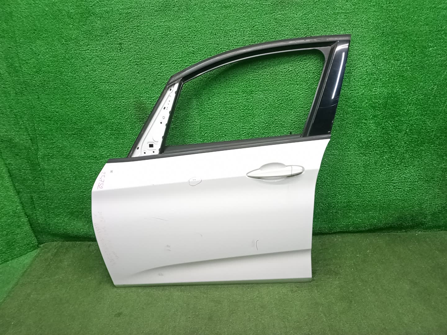 Дверь левая передняя BMW 218i, 2-Series Gran Tourer, 2-Series Active Tourer F45, F46 25752 1 ракурс