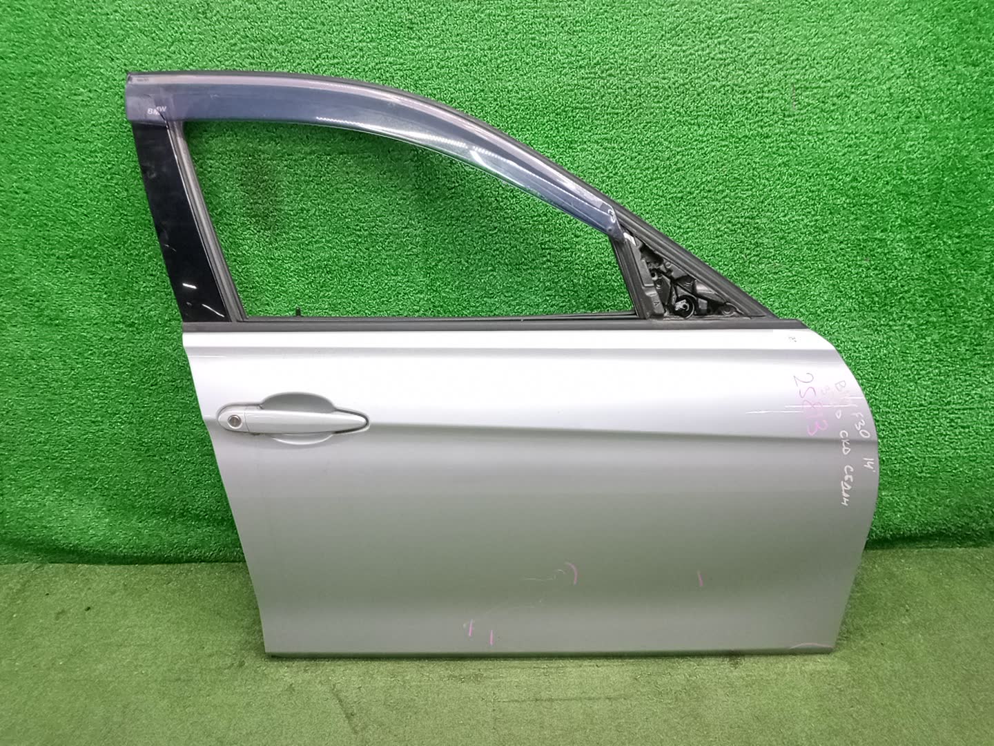 Дверь правая передняя BMW 320d, 335i, 318d, 330d, 335d, 316d, 3-Series, 328i, 320i, 316i F30, F31 25813 1 ракурс