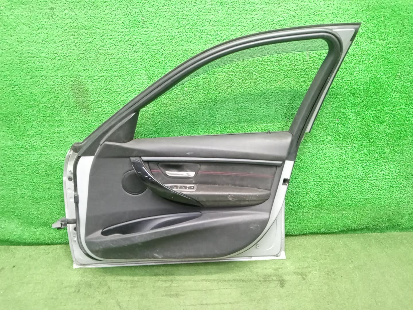 Дверь правая передняя BMW 320d, 335i, 318d, 330d, 335d, 316d, 3-Series, 328i, 320i, 316i F30, F31 25813 4 ракурс