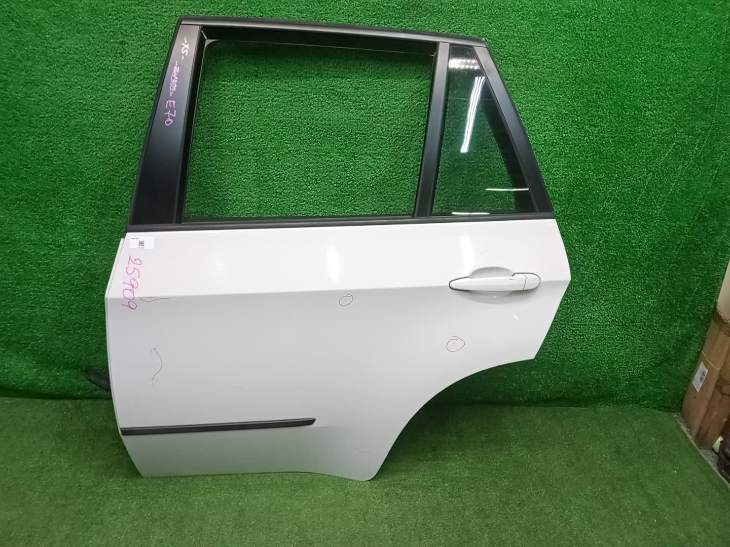 Дверь левая задняя BMW X5 E70 25909 1 ракурс