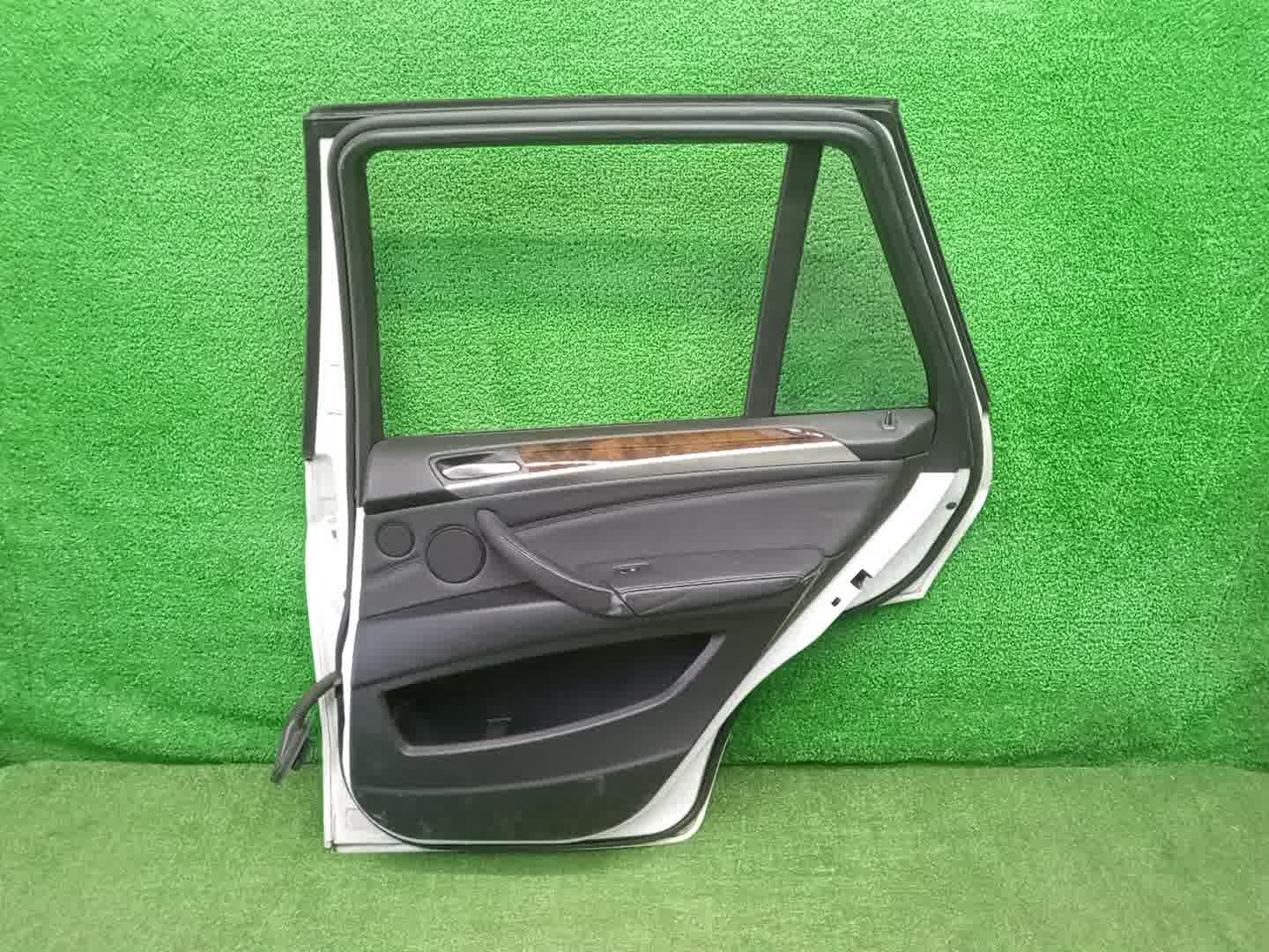 Дверь правая задняя BMW X5 E70 25910 3 ракурс